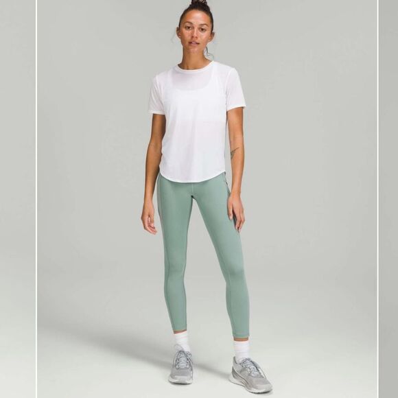 Lululemon Invigorate High-Rise Tight 25"
Misty Glade size 6 - Picture 7 of 14